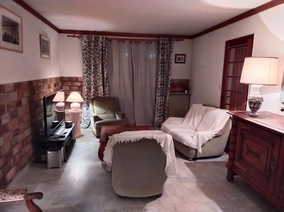 La Vie Au Spacieux Et Autonome Holiday home
