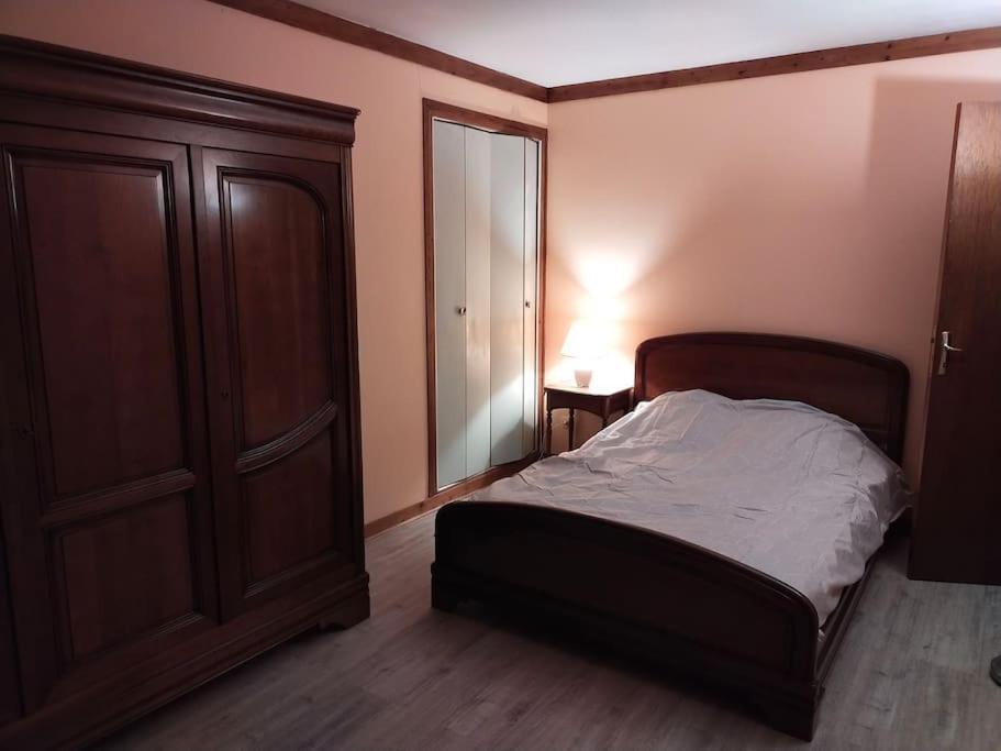 La Vie Au Spacieux Et Autonome Holiday home *